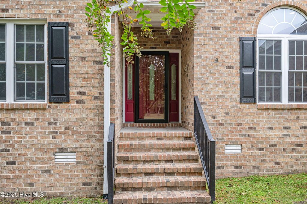 Photo of 111 Seaview Court, Bath, NC 27808 (MLS # 100536987)