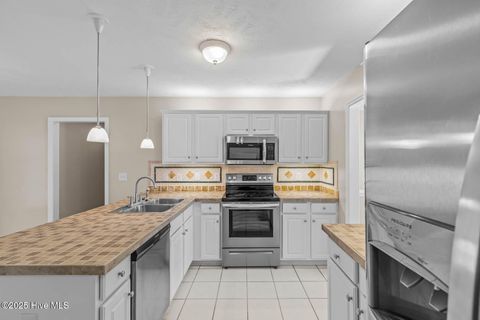 Tiny photo for 105 Altavista Loop, Jacksonville, NC 28546 (MLS # 100538607)