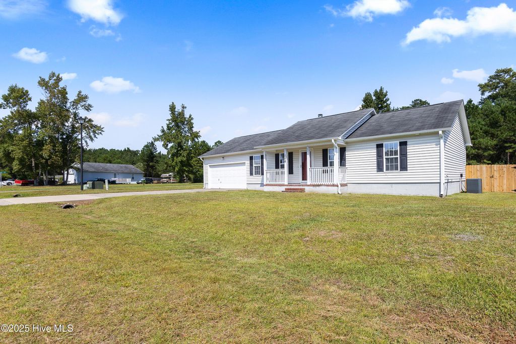Photo of 106 Constitution Avenue, Jacksonville, NC 28540 (MLS # 100531694)