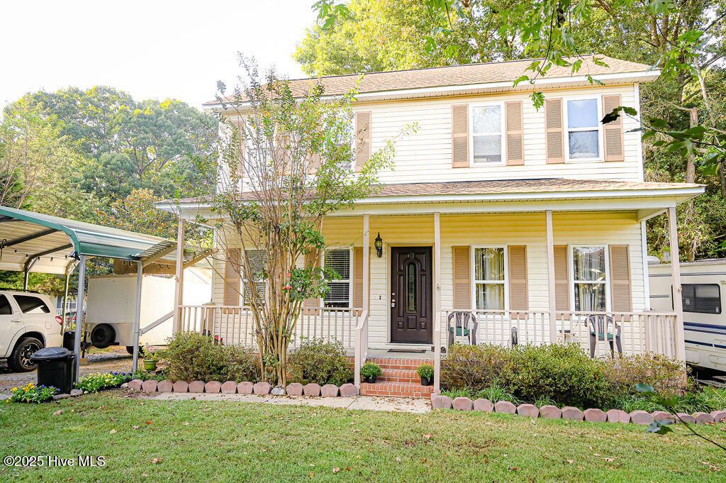 Photo of 116 Meadow Ridge Lane, Willow Springs, NC 27592 (MLS # 100535530)
