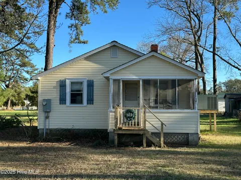 MLS: 100496787