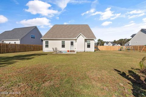 A home in Sneads Ferry