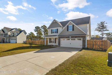 A home in Sneads Ferry