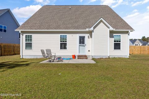 A home in Sneads Ferry