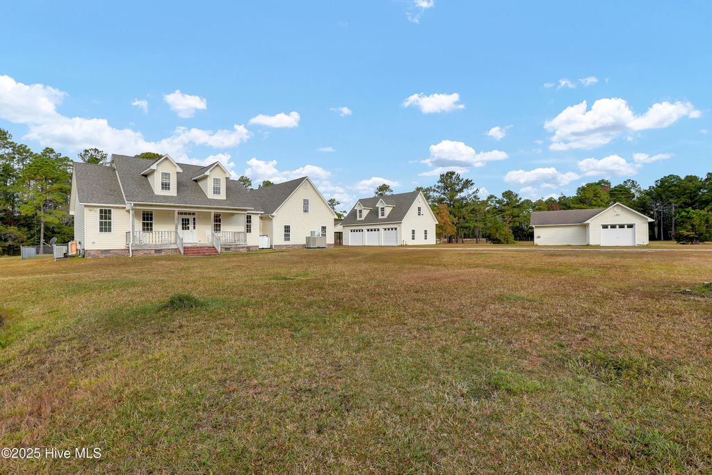 Photo of 162 Griffith Road, Hampstead, NC 28443 (MLS # 100538803)