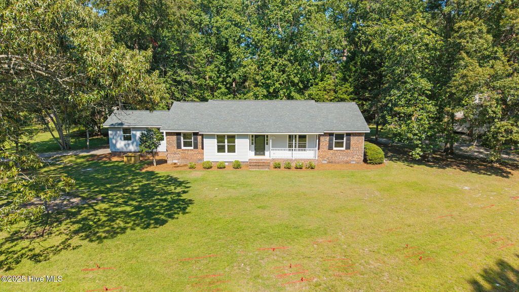 Photo of 3422 Stratford Road, Trent Woods, NC 28562 (MLS # 100530701)