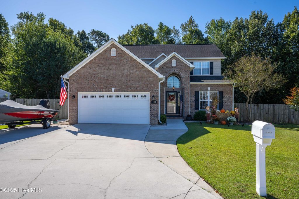 Photo of 104 Highwood Court, Jacksonville, NC 28546 (MLS # 100535441)