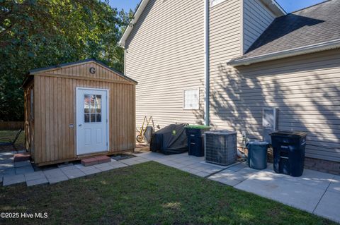 Tiny photo for 104 Highwood Court, Jacksonville, NC 28546 (MLS # 100535441)