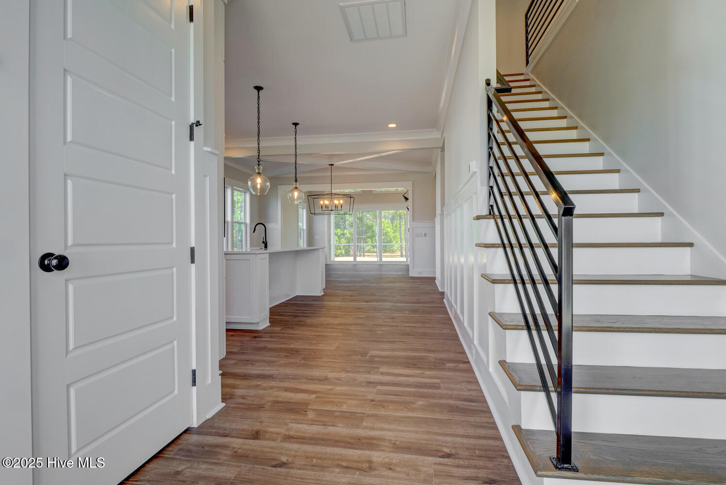 209 Creek View Circle