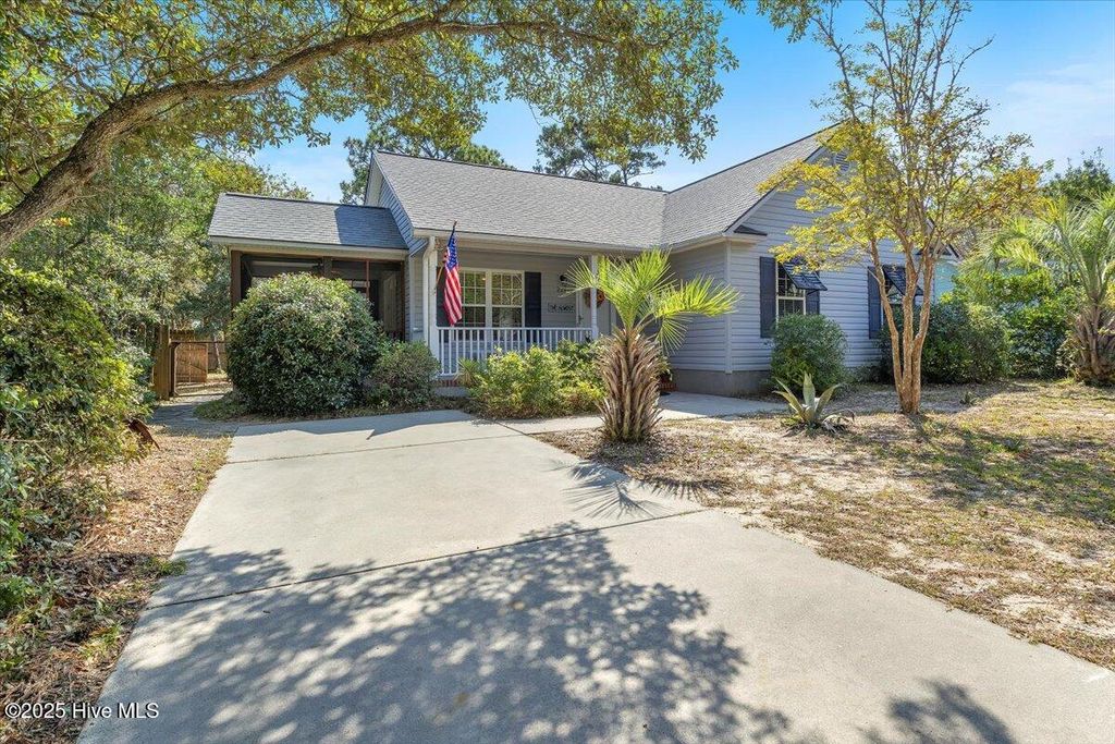 Photo of 224 NE 51st Street, Oak Island, NC 28465 (MLS # 100532549)