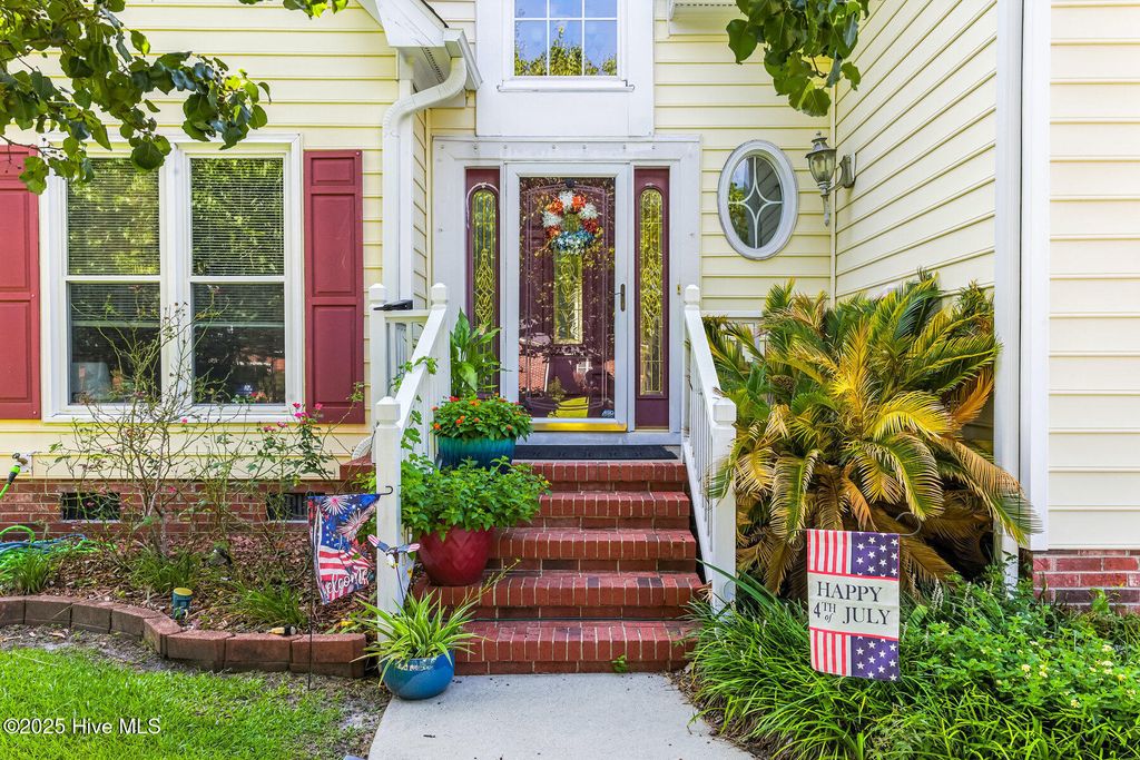 Photo of 5705 Woodduck Circle, Wilmington, NC 28409 (MLS # 100505996)