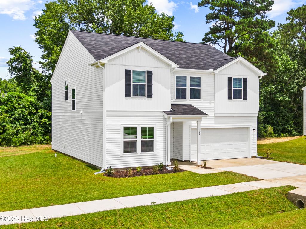 Photo of 618 S Squires Run Lane, Richlands, NC 28574 (MLS # 100536904)