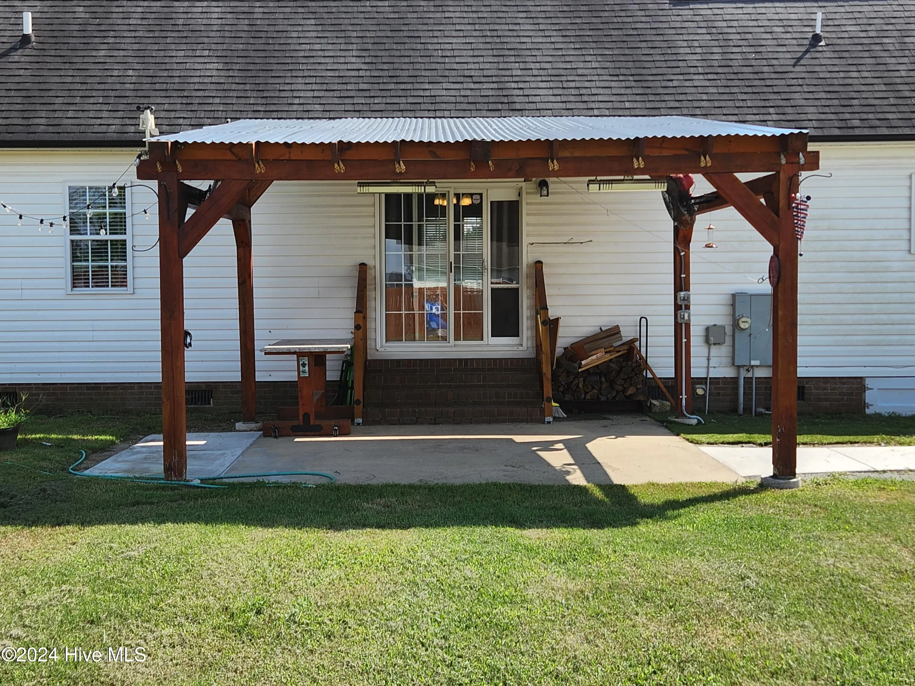 Princeton, North Carolina 27569, United States, 4 Bedrooms Bedrooms, ,3 BathroomsBathrooms,Residential,Pending,24067