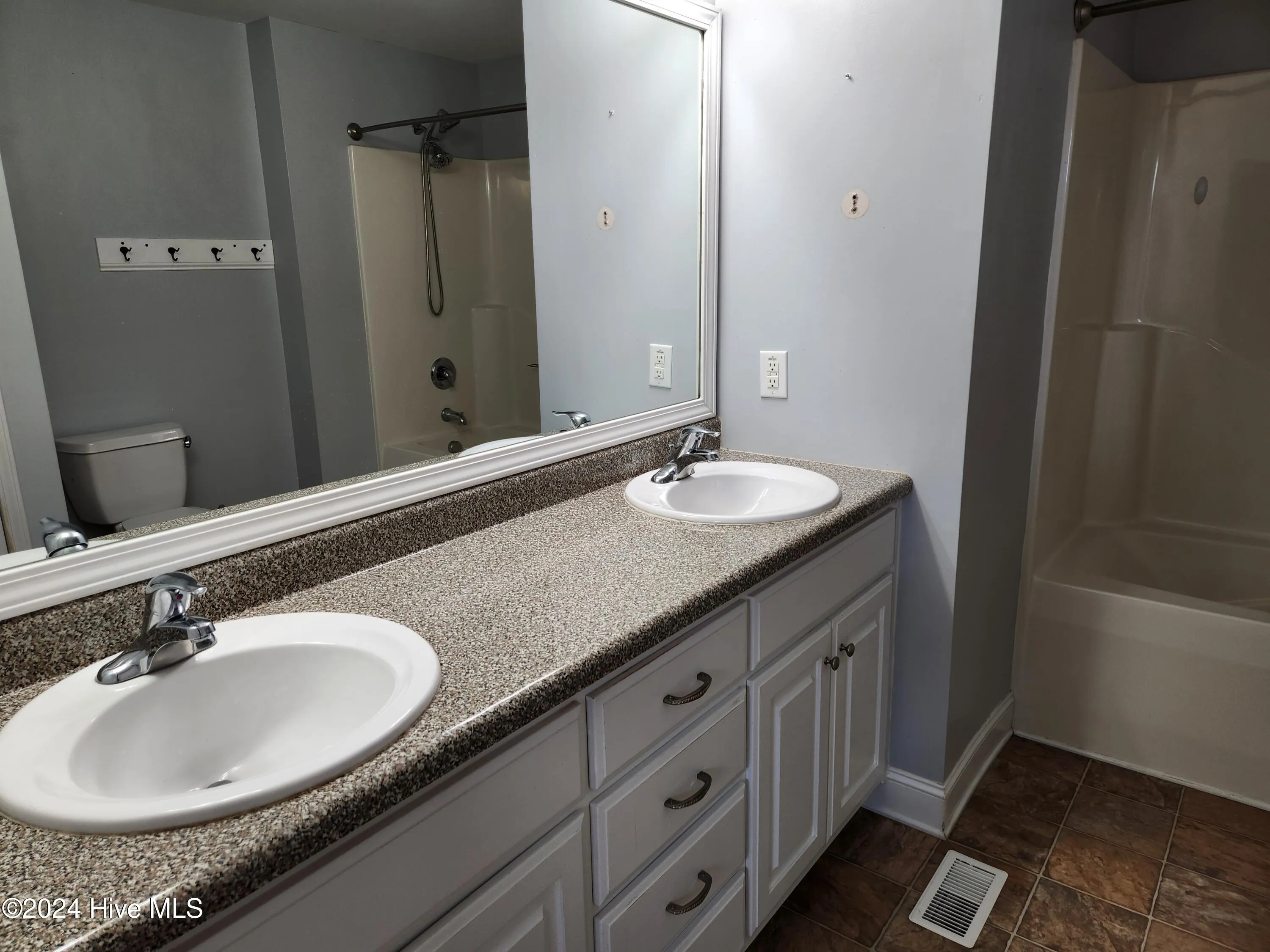 Princeton, North Carolina 27569, United States, 4 Bedrooms Bedrooms, ,3 BathroomsBathrooms,Residential,Pending,24067