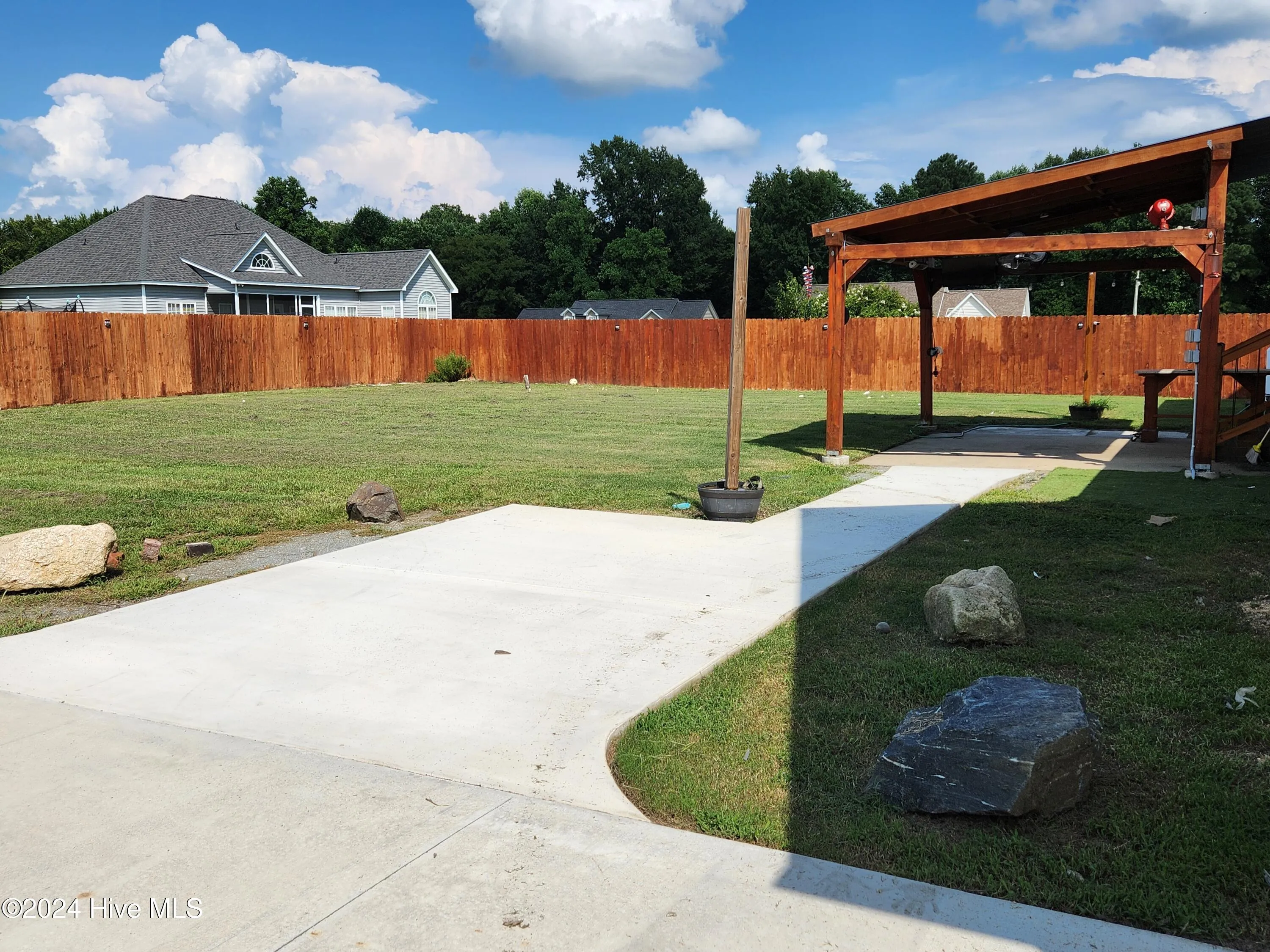 Princeton, North Carolina 27569, United States, 4 Bedrooms Bedrooms, ,3 BathroomsBathrooms,Residential,Pending,24067