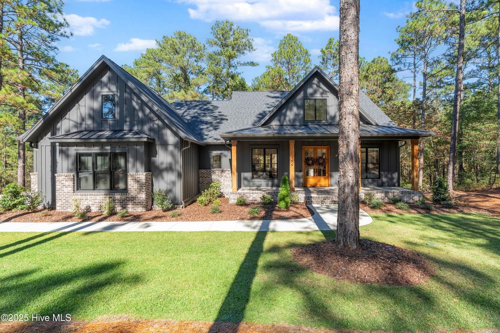 Photo of 32 Chestertown Drive, Pinehurst, NC 28374 (MLS # 100537504)