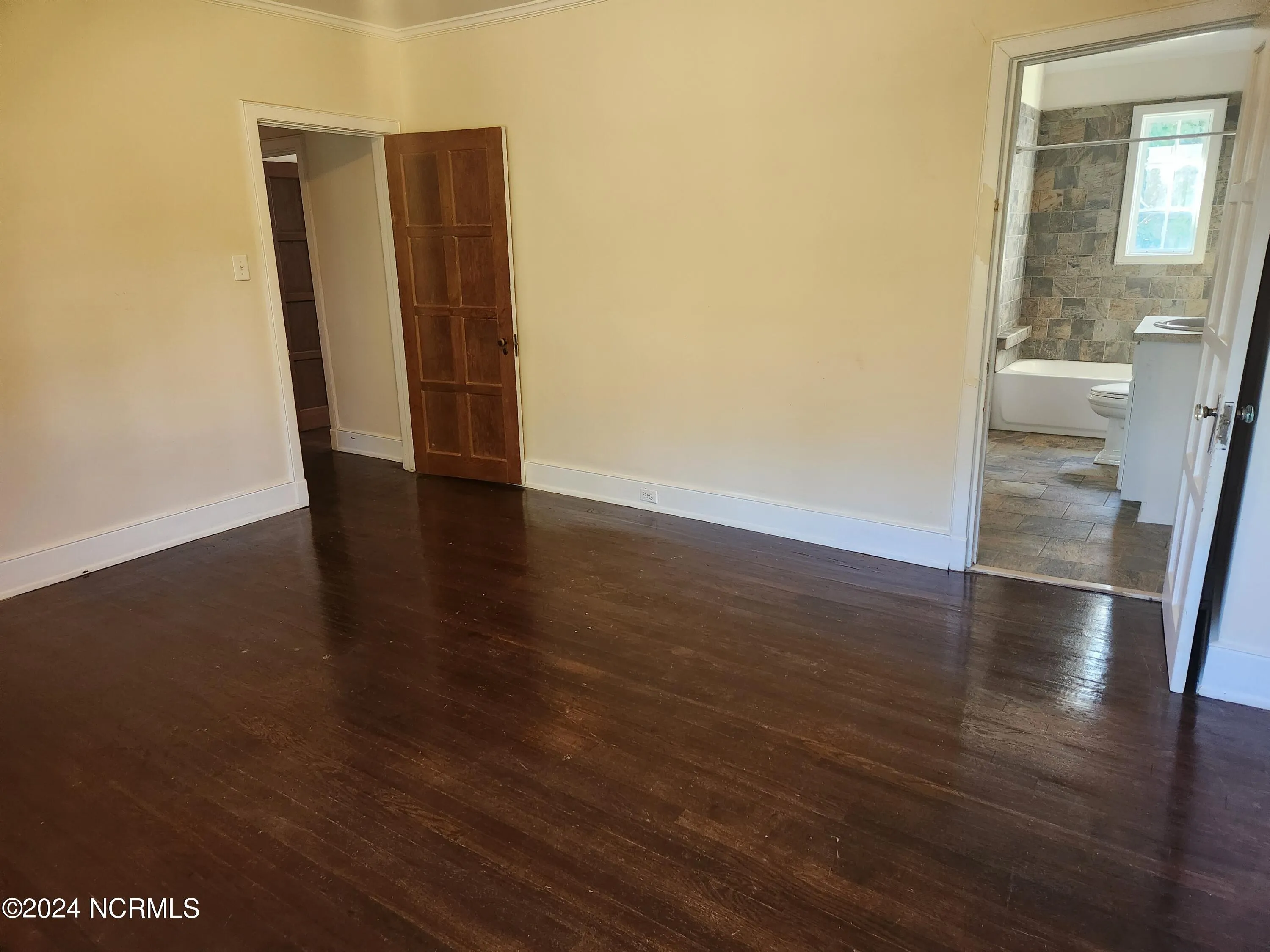 Goldsboro, North Carolina 27530, United States, 3 Bedrooms Bedrooms, ,3 BathroomsBathrooms,Residential,Pending,39313