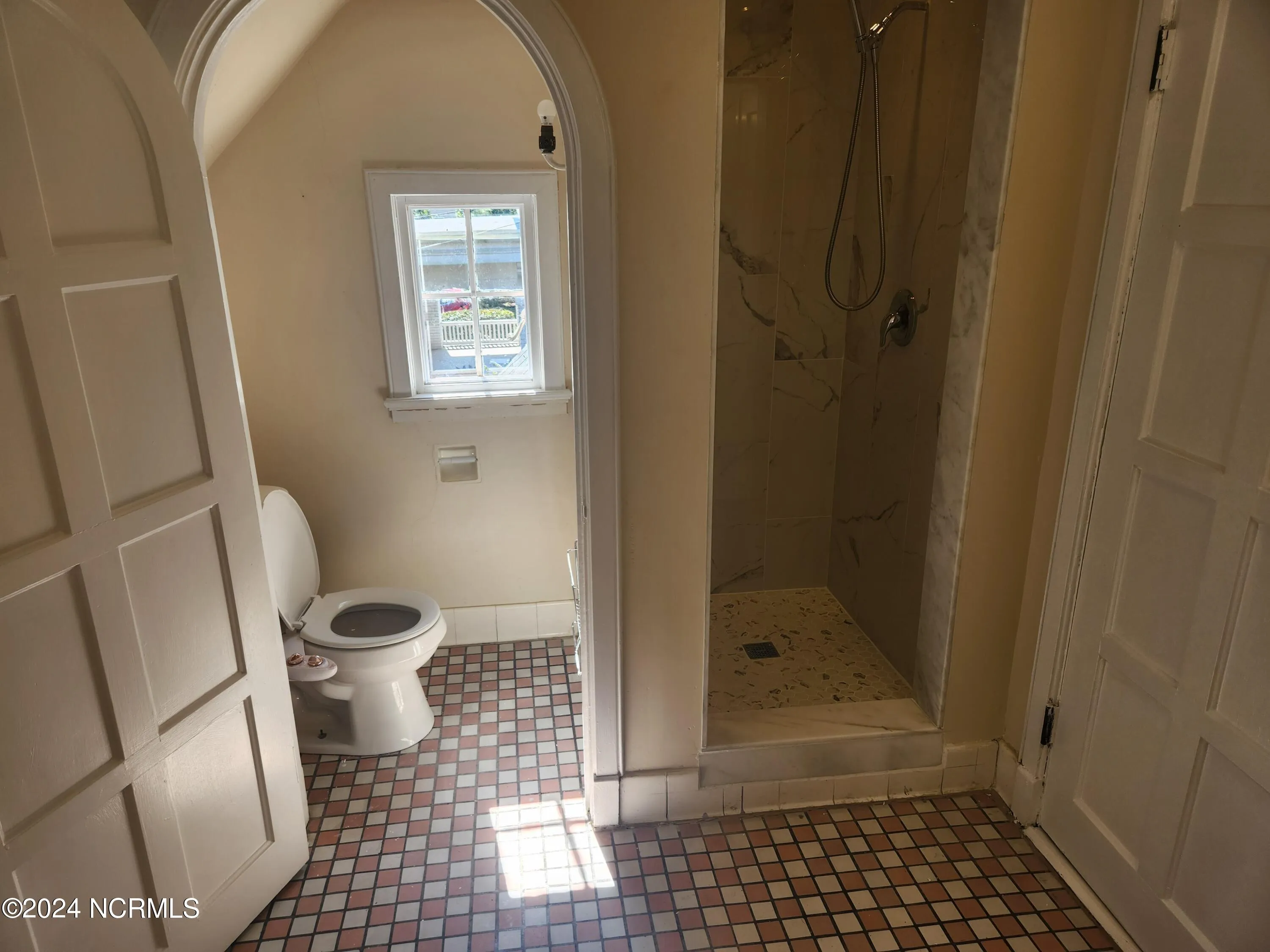 Goldsboro, North Carolina 27530, United States, 3 Bedrooms Bedrooms, ,3 BathroomsBathrooms,Residential,Pending,39313