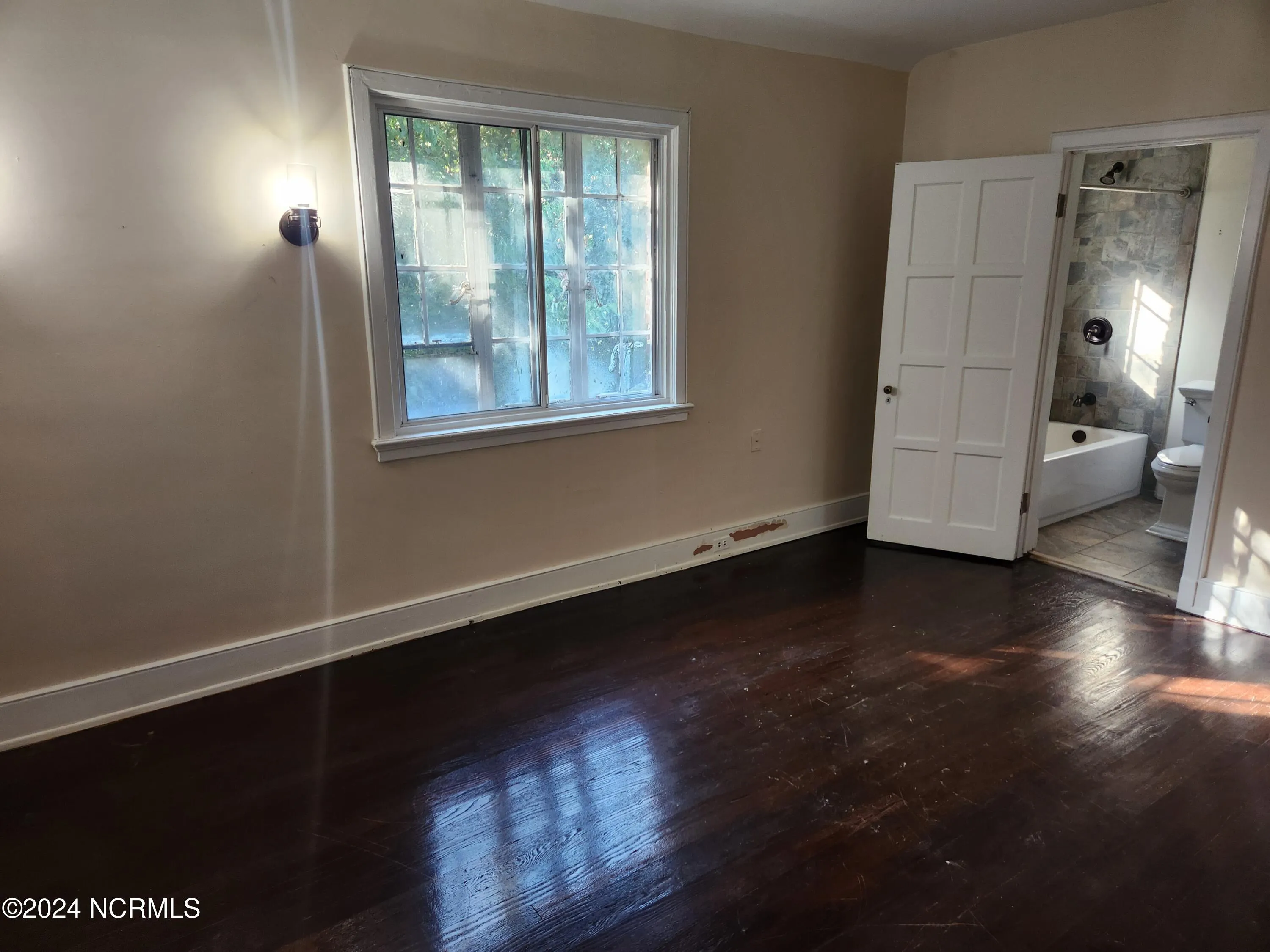 Goldsboro, North Carolina 27530, United States, 3 Bedrooms Bedrooms, ,3 BathroomsBathrooms,Residential,Pending,39313