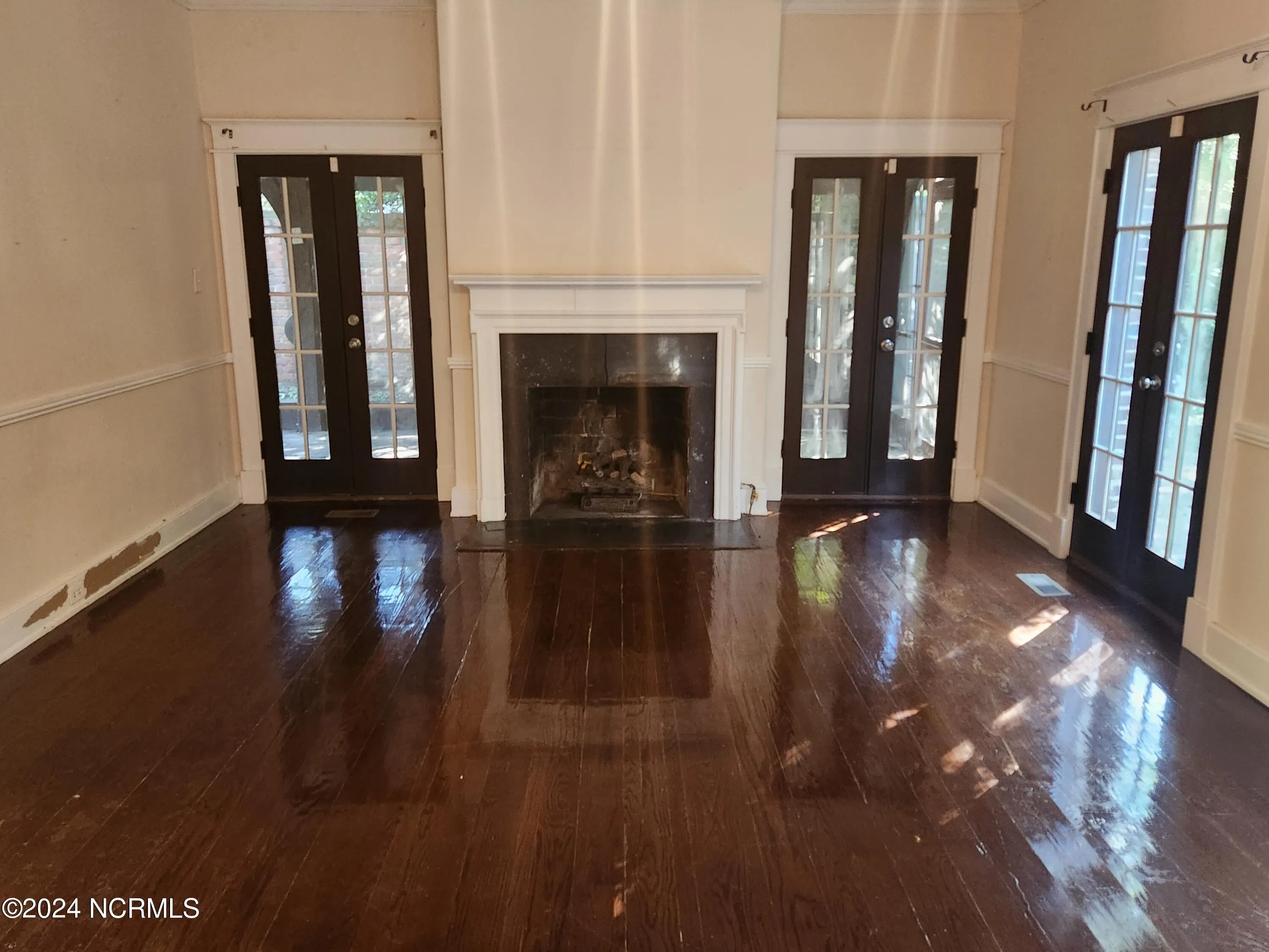 Goldsboro, North Carolina 27530, United States, 3 Bedrooms Bedrooms, ,3 BathroomsBathrooms,Residential,Pending,39313