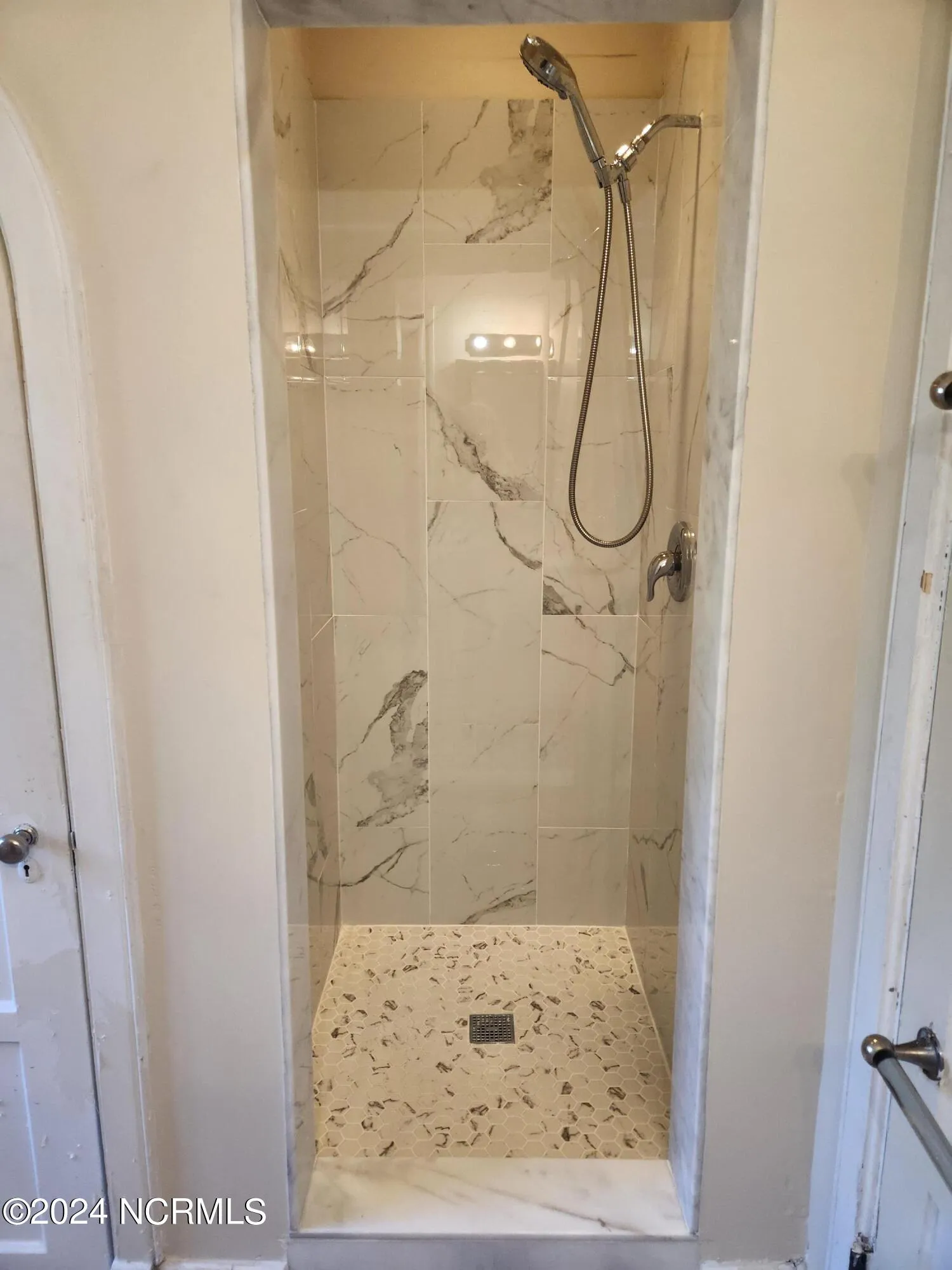 Goldsboro, North Carolina 27530, United States, 3 Bedrooms Bedrooms, ,3 BathroomsBathrooms,Residential,Pending,39313