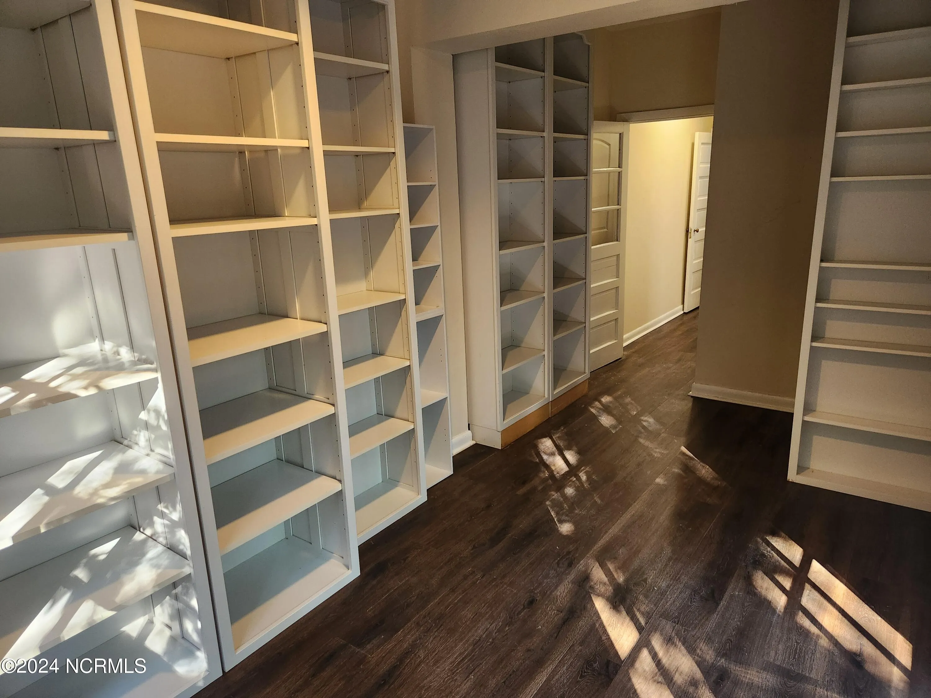 Goldsboro, North Carolina 27530, United States, 3 Bedrooms Bedrooms, ,3 BathroomsBathrooms,Residential,Pending,39313