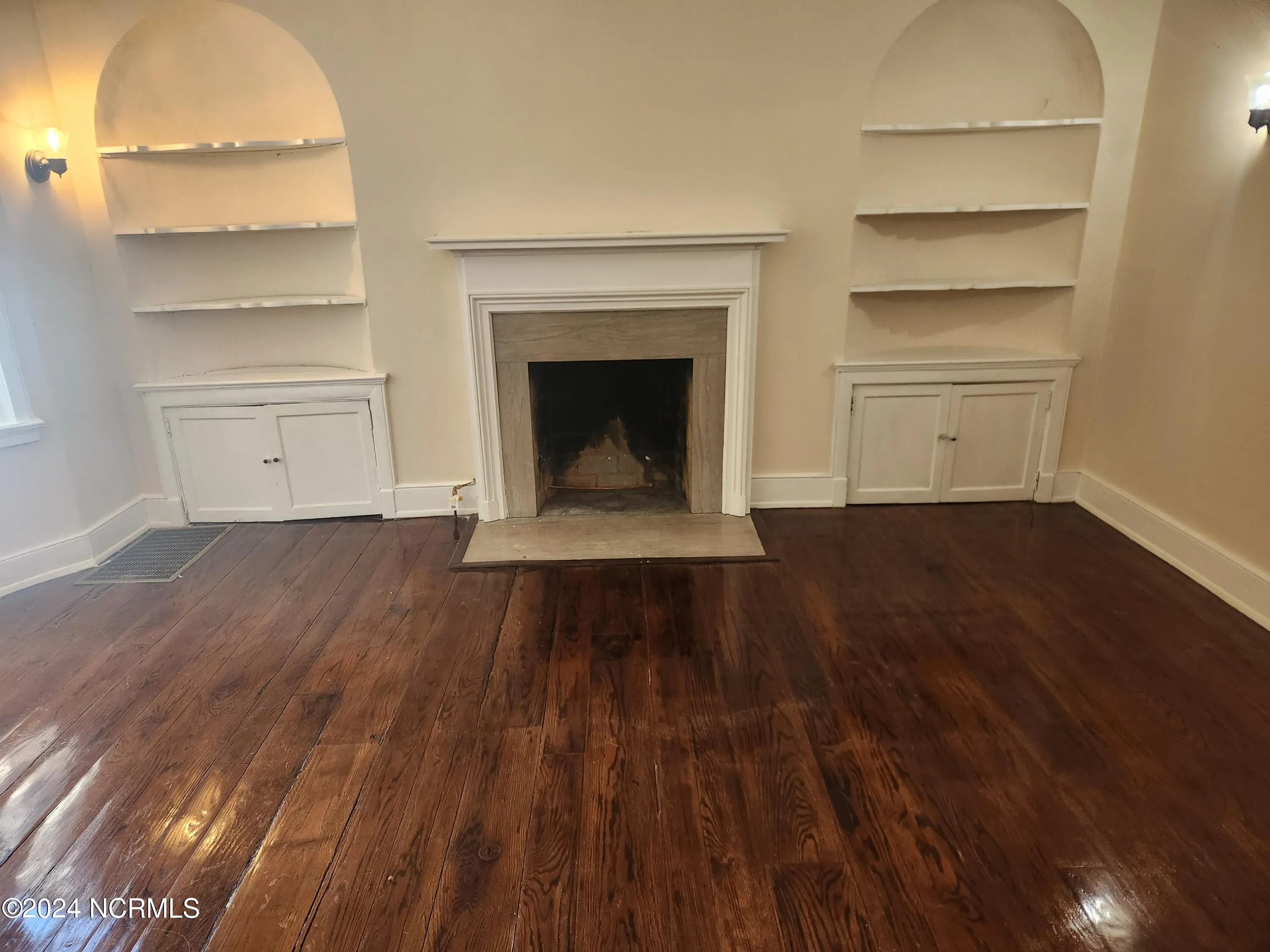 Goldsboro, North Carolina 27530, United States, 3 Bedrooms Bedrooms, ,3 BathroomsBathrooms,Residential,Pending,39313