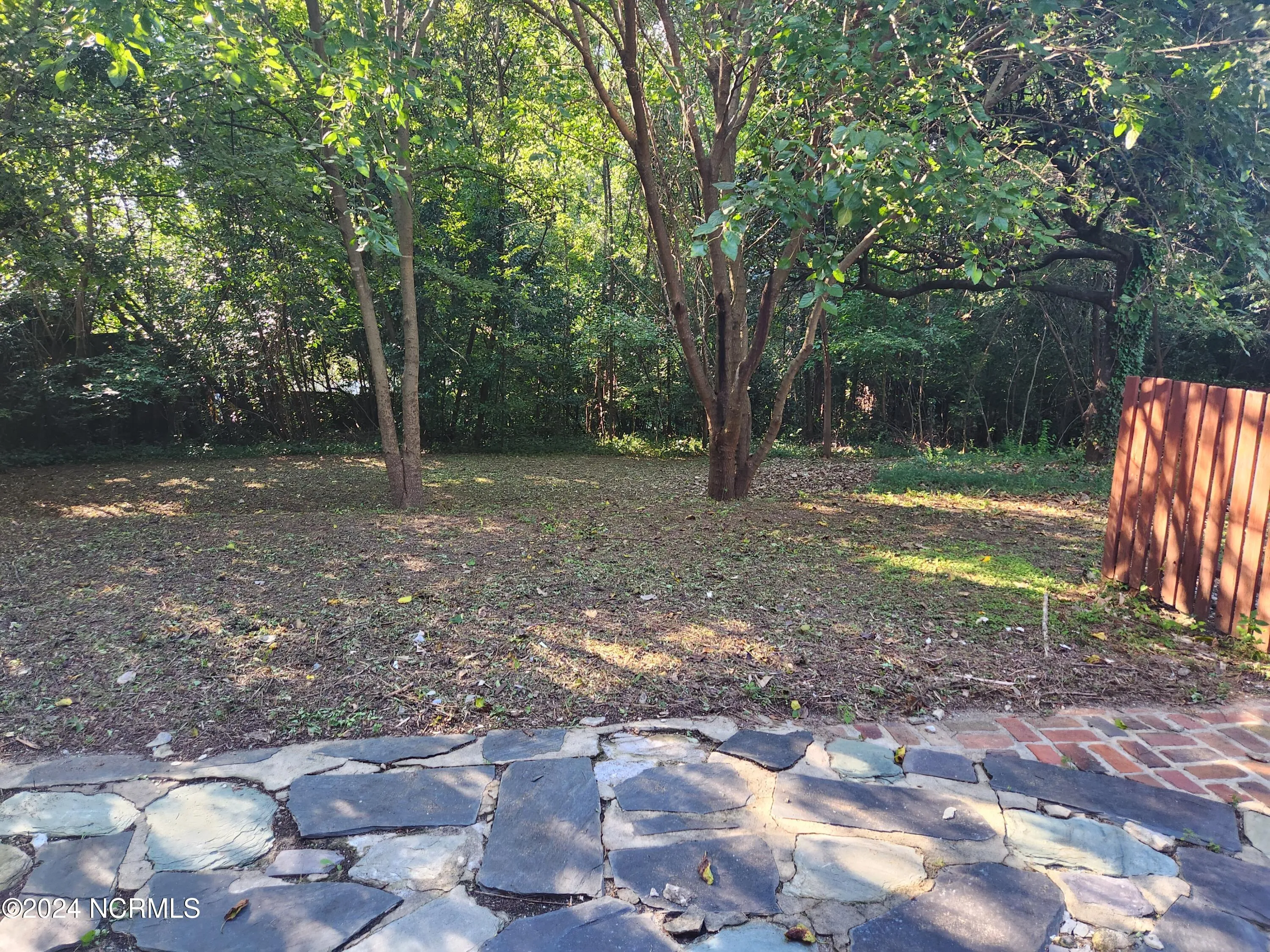 Goldsboro, North Carolina 27530, United States, 3 Bedrooms Bedrooms, ,3 BathroomsBathrooms,Residential,Pending,39313