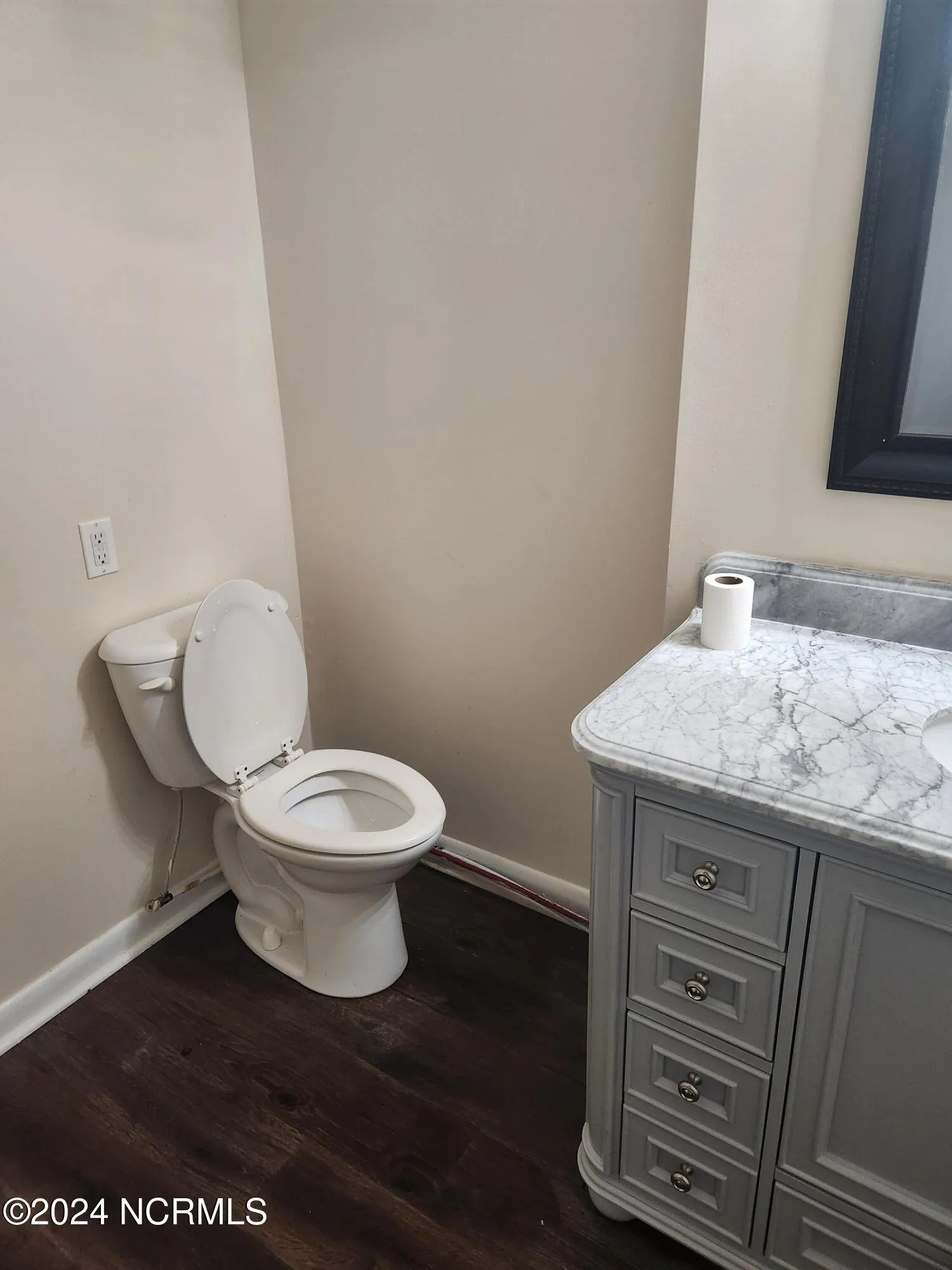 Goldsboro, North Carolina 27530, United States, 3 Bedrooms Bedrooms, ,3 BathroomsBathrooms,Residential,Pending,39313