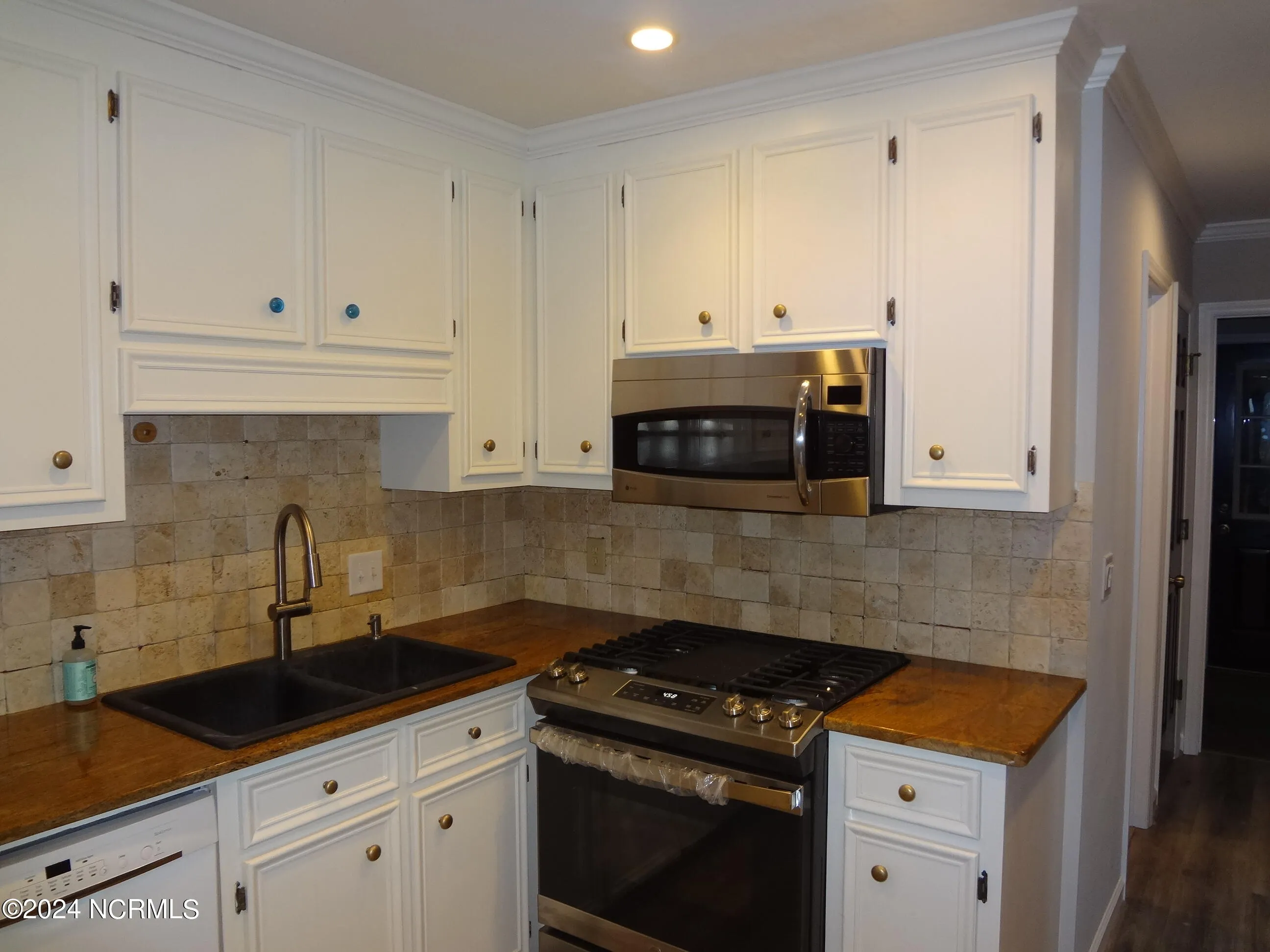 Winterville, North Carolina 28590, United States, 3 Bedrooms Bedrooms, ,3 BathroomsBathrooms,Residential,Active,121918