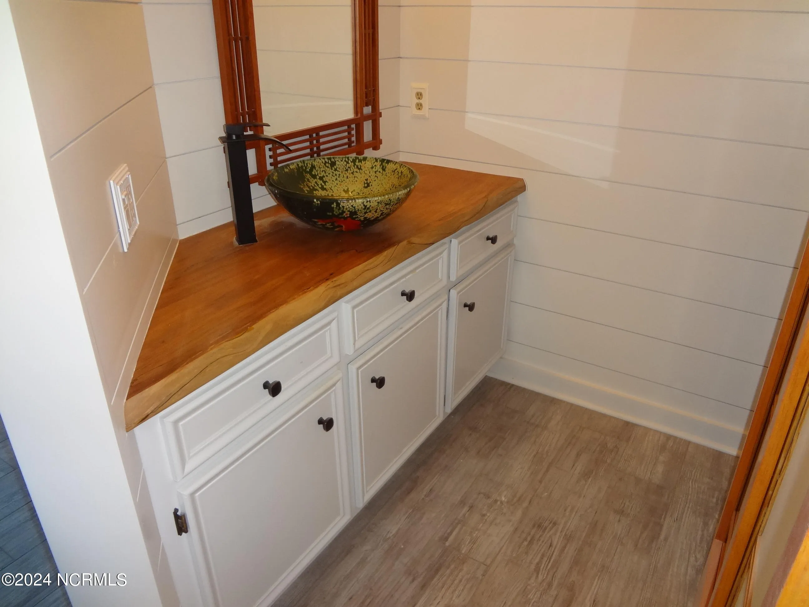 Winterville, North Carolina 28590, United States, 3 Bedrooms Bedrooms, ,3 BathroomsBathrooms,Residential,Active,121918