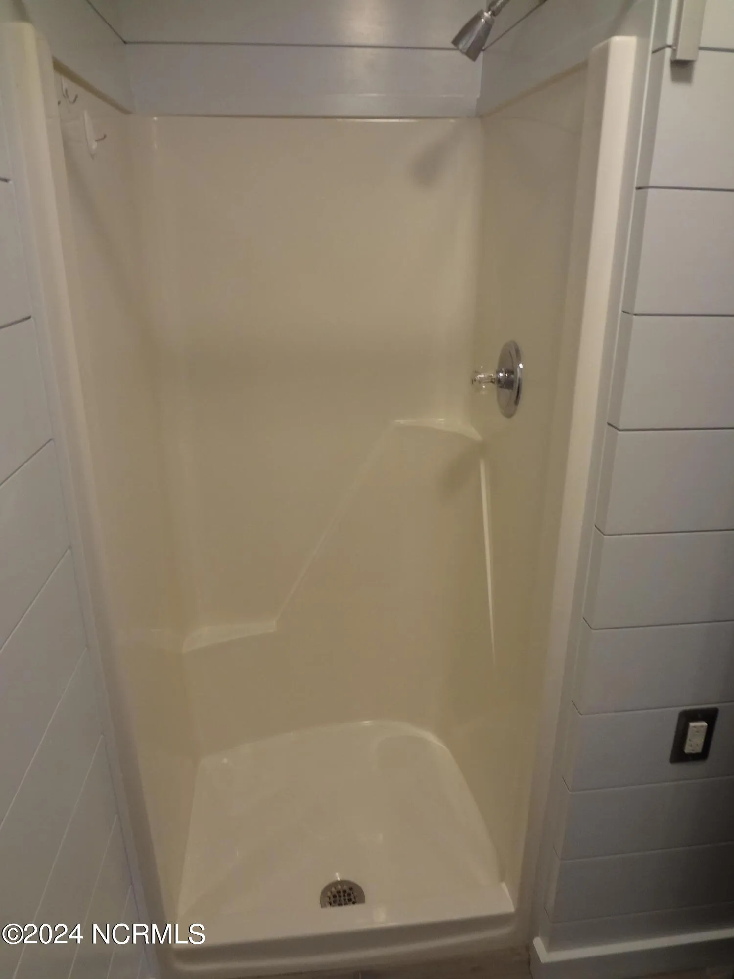 Winterville, North Carolina 28590, United States, 3 Bedrooms Bedrooms, ,3 BathroomsBathrooms,Residential,Active,121918