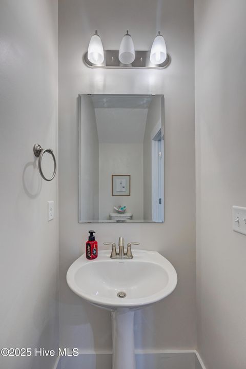 Tiny photo for 50 S Lord Wallace Court, Rocky Point, NC 28457 (MLS # 100534229)