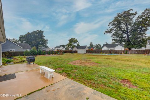 Tiny photo for 50 S Lord Wallace Court, Rocky Point, NC 28457 (MLS # 100534229)