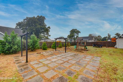 Tiny photo for 50 S Lord Wallace Court, Rocky Point, NC 28457 (MLS # 100534229)