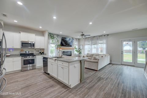 Tiny photo for 50 S Lord Wallace Court, Rocky Point, NC 28457 (MLS # 100534229)