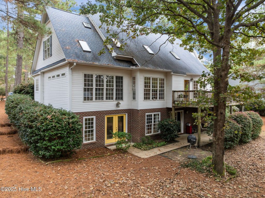 Photo of 220 Pine Vista Drive, Pinehurst, NC 28374 (MLS # 100536493)