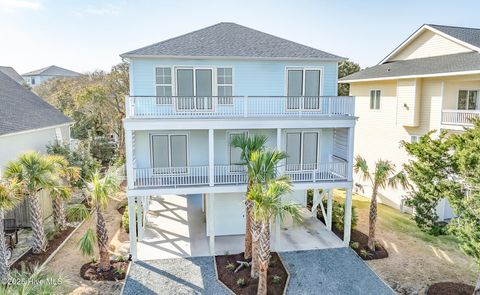 A home in North Topsail Beach