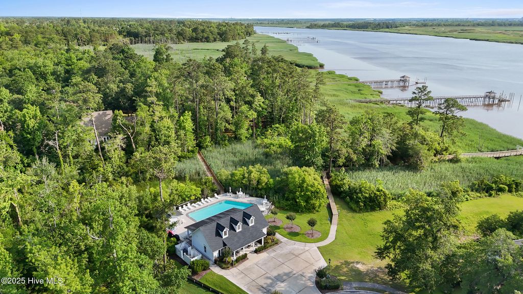 Photo of 1054 Marshside Way, Belville, NC 28451 (MLS # 100511190)