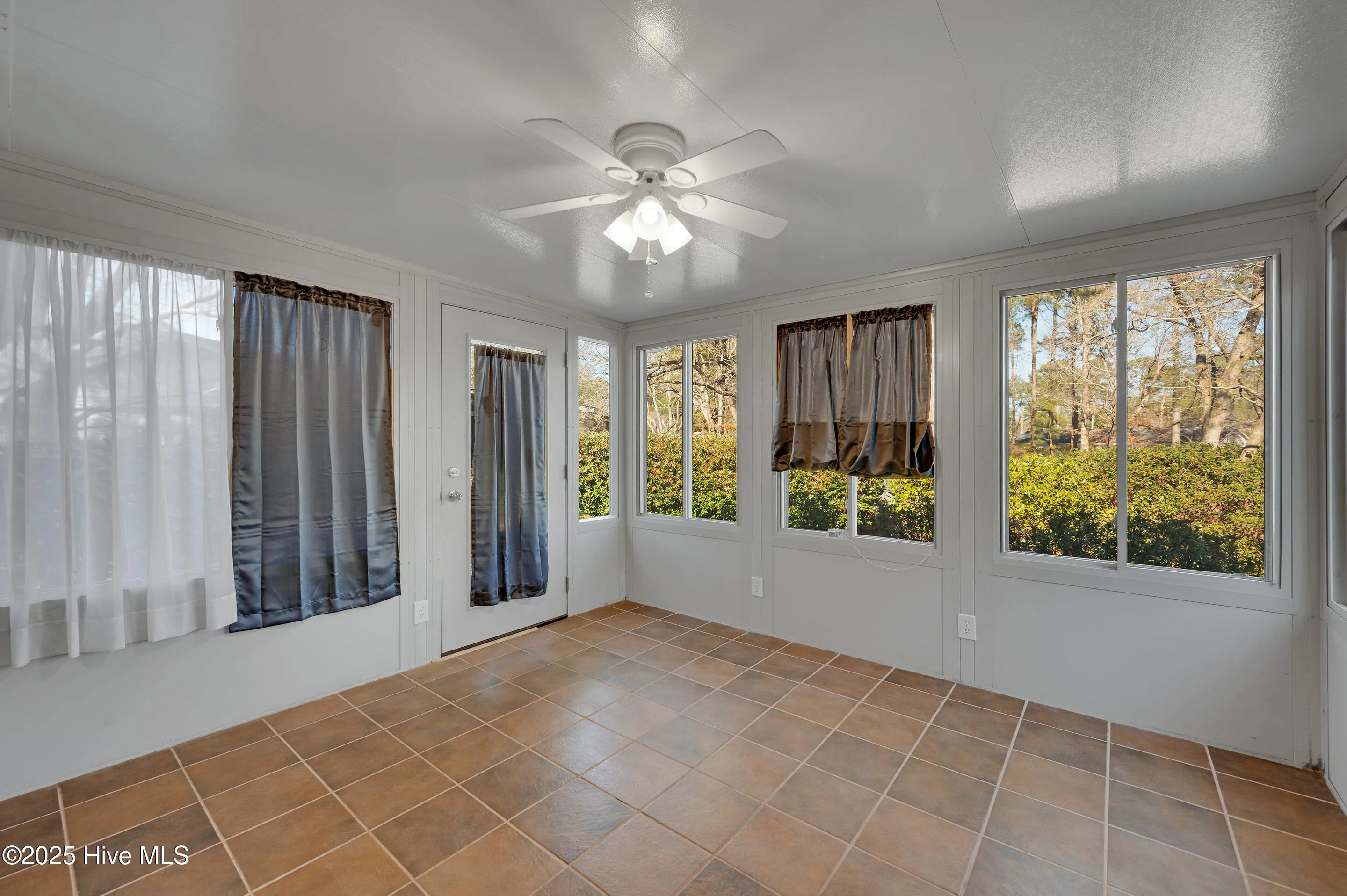 Greenville, North Carolina 27858, United States, 3 Bedrooms Bedrooms, ,2 BathroomsBathrooms,Residential,Active,15242