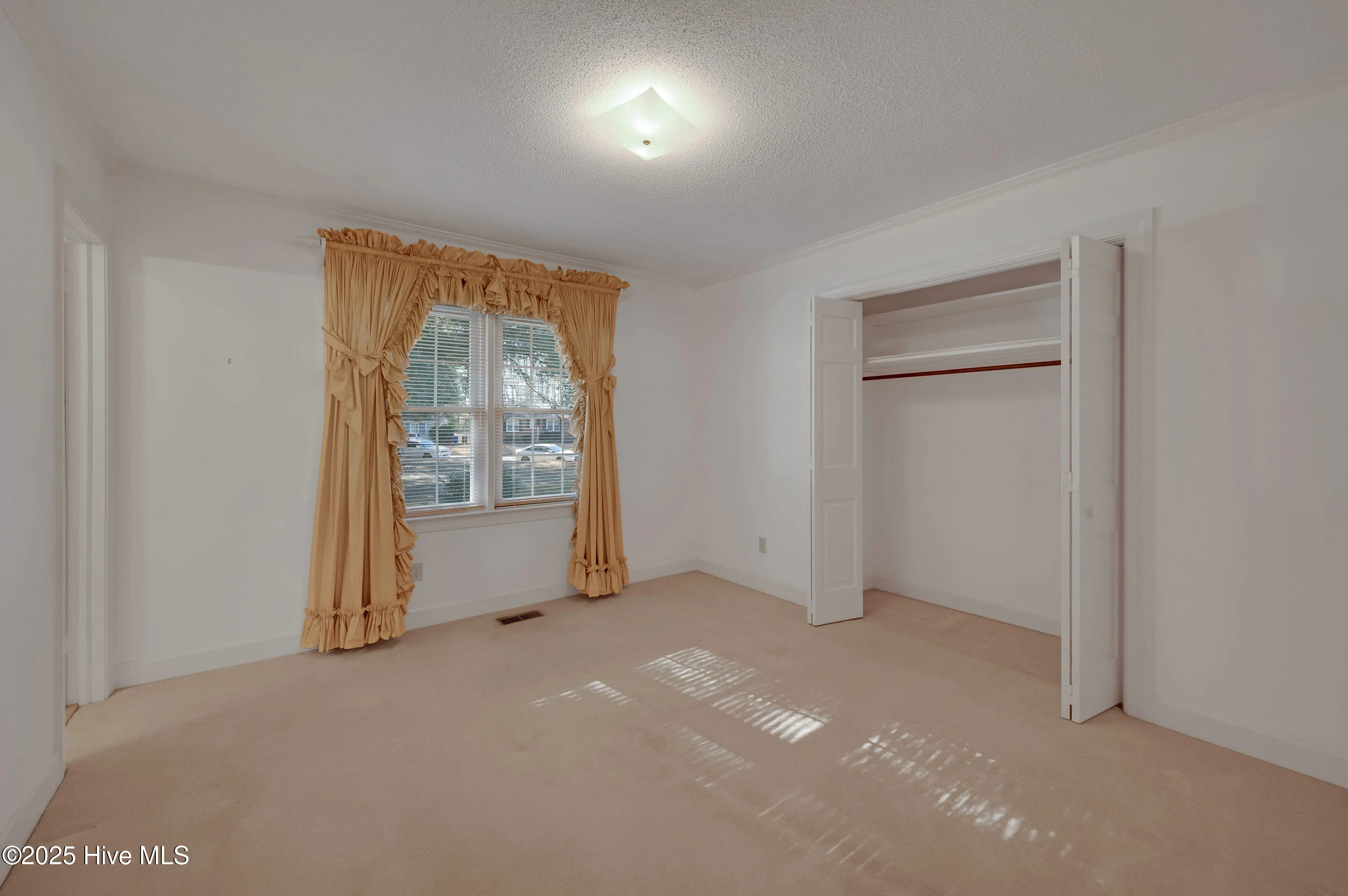 Greenville, North Carolina 27858, United States, 3 Bedrooms Bedrooms, ,2 BathroomsBathrooms,Residential,Active,15242