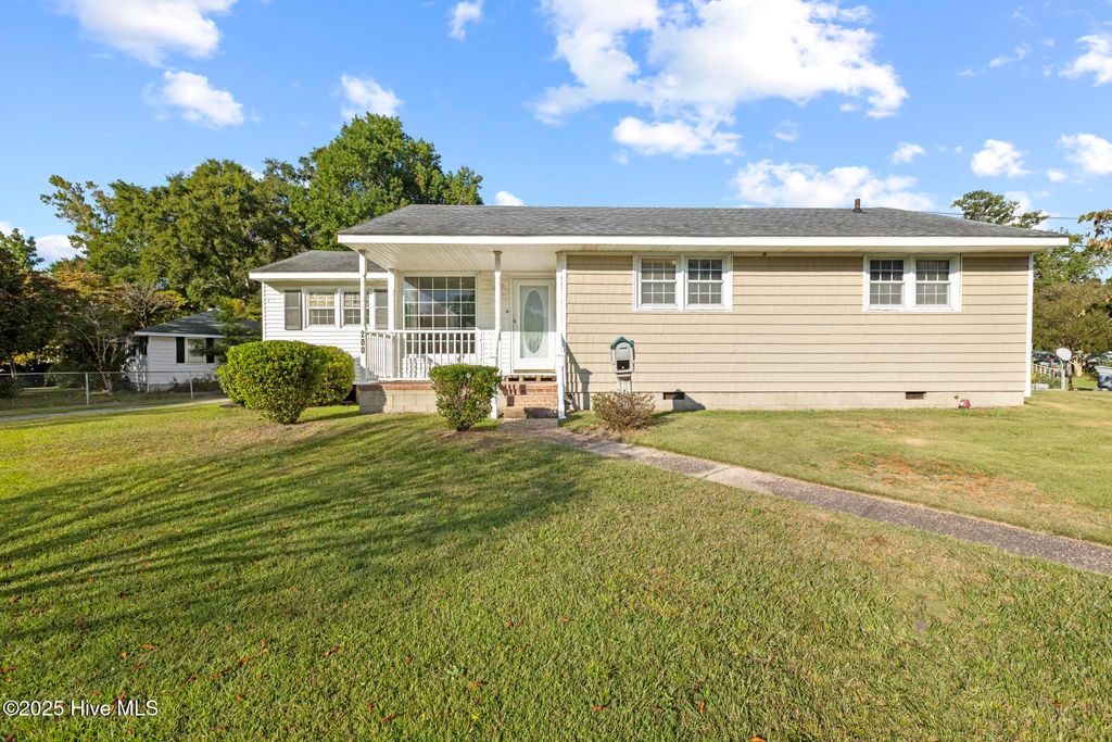 Photo of 200 Banks Street, Jacksonville, NC 28540 (MLS # 100532196)