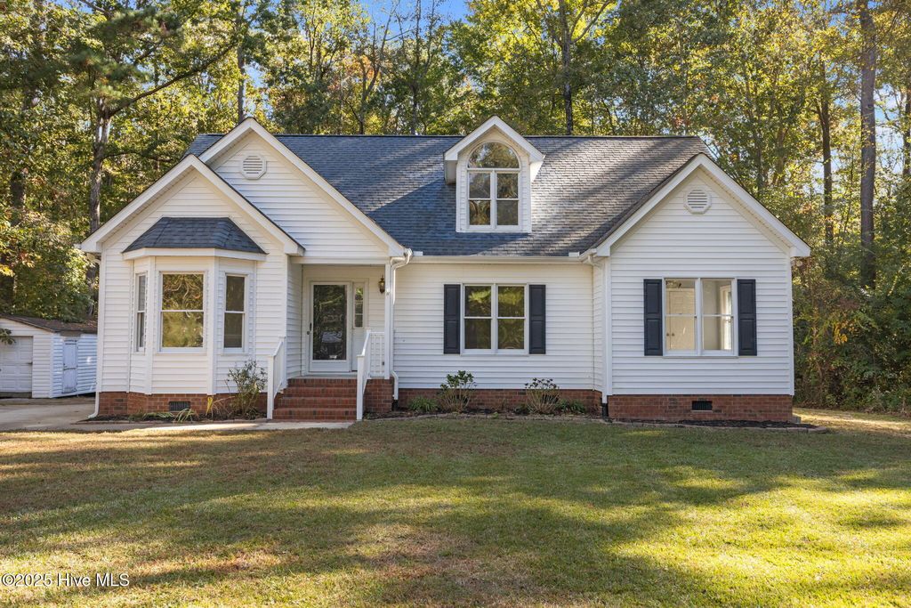 Photo of 874 Corbett Street, Winterville, NC 28590 (MLS # 100538022)