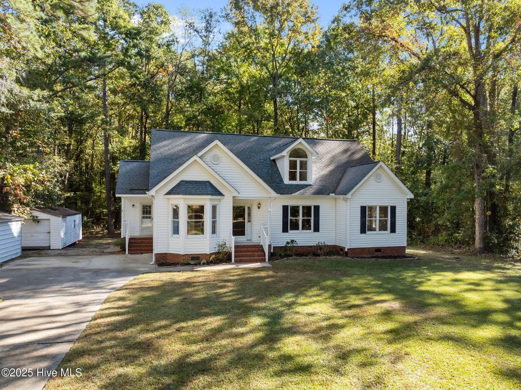 Photo of 874 Corbett Street, Winterville, NC 28590 (MLS # 100538022)