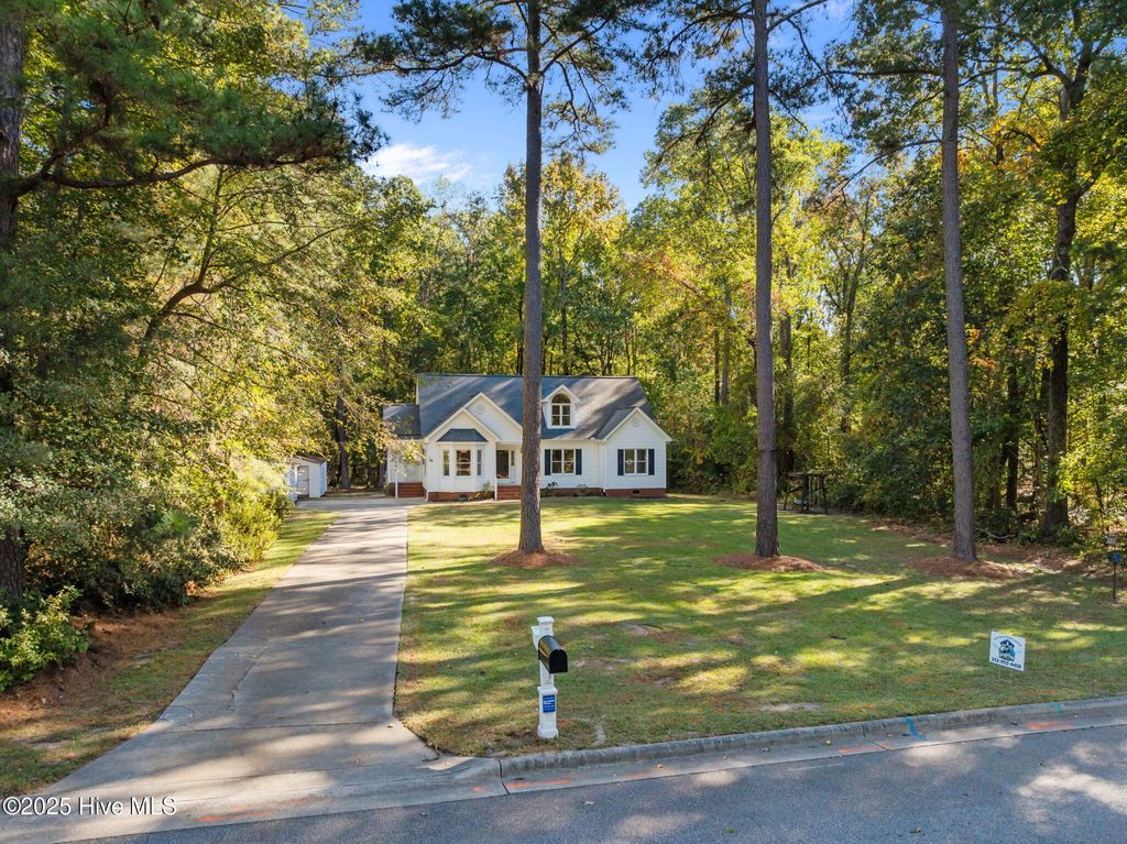 Photo of 874 Corbett Street, Winterville, NC 28590 (MLS # 100538022)