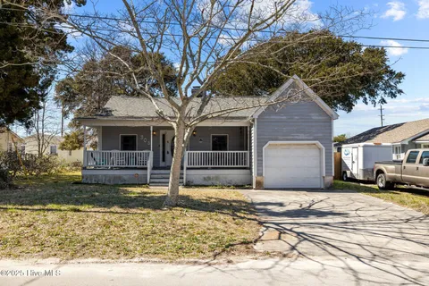 305 N 22nd Street, Morehead City, NC 28557 - #: 100490624