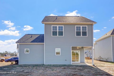 A home in Raeford