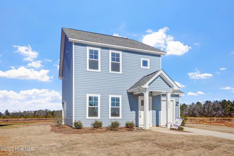 A home in Raeford