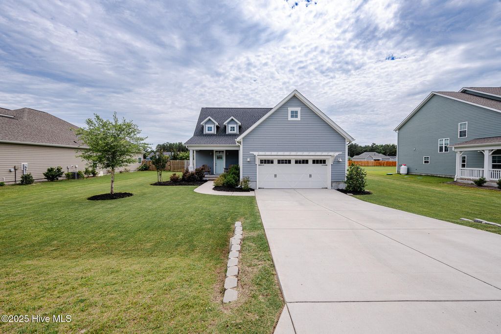 Photo of 6795 Campbells Ridge Drive SE, Leland, NC 28451 (MLS # 100509051)