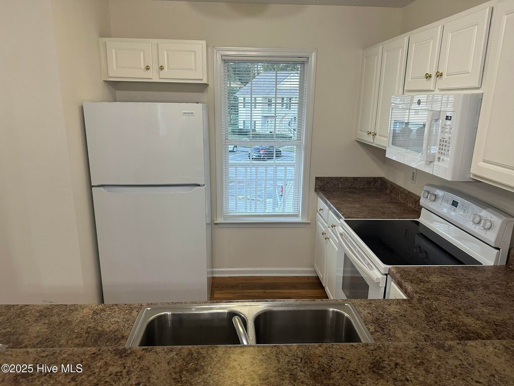 Photo of 4629 Mcclelland Drive #T-202, Wilmington, NC 28405 (MLS # 100537353)